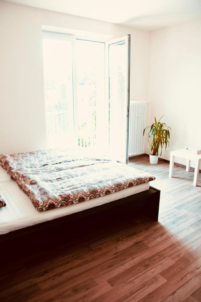 Zarohem 2 Bedrooms Apartment In Center With Balcony Brno Exterior foto